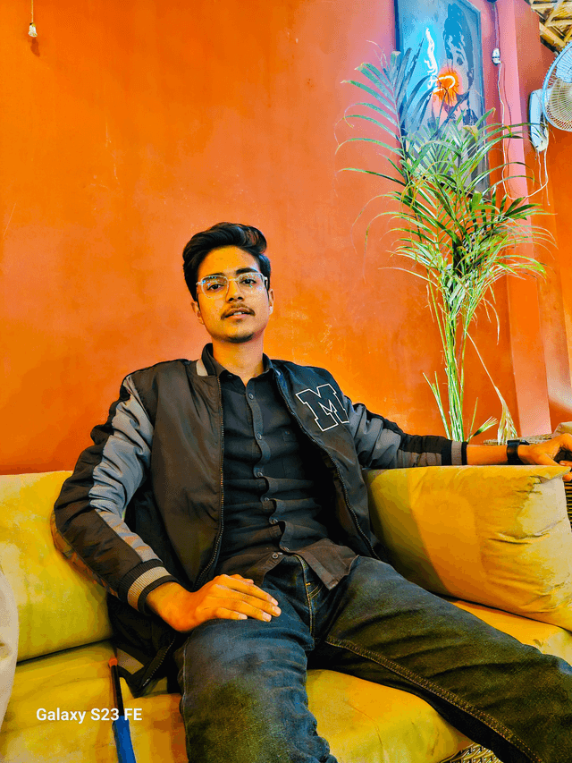 Vivek Shukla
